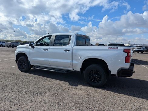 Used 2021 Chevrolet Silverado 1500 LT Trail Boss w/ Convenience Package II image 3