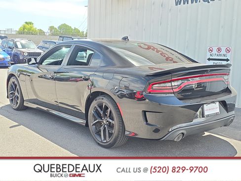 Used 2022 Dodge Charger R/T w/ Blacktop Package RWD image 5