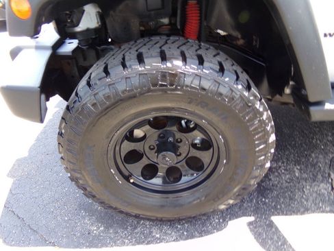Used 2014 Jeep Wrangler Sport AWD/4WD image 29