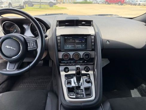 Used 2017 Jaguar F-TYPE Coupe RWD image 18