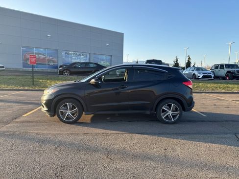 Used 2021 Honda HR-V EX image 2
