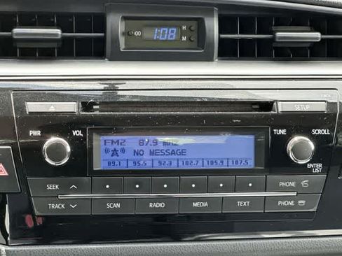 Used 2014 Toyota Corolla L FWD image 10
