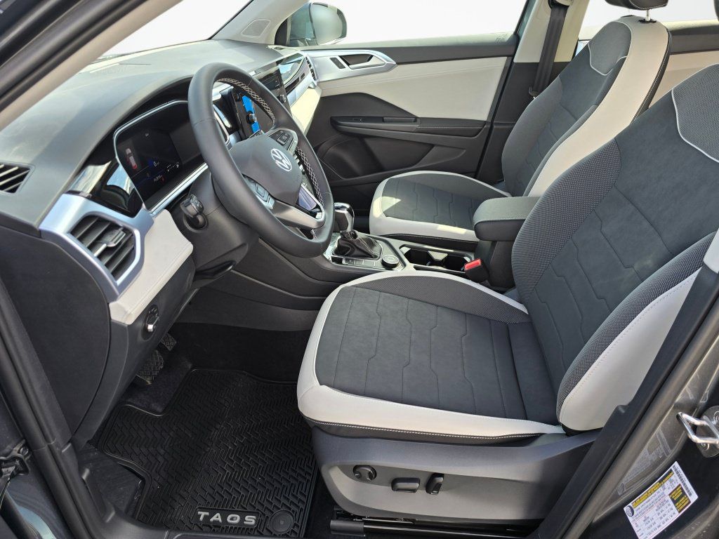 New 2026 Volkswagen Taos SE AWD/4WD image 16