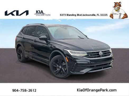 Used 2023 Volkswagen Tiguan SE R-Line image 1