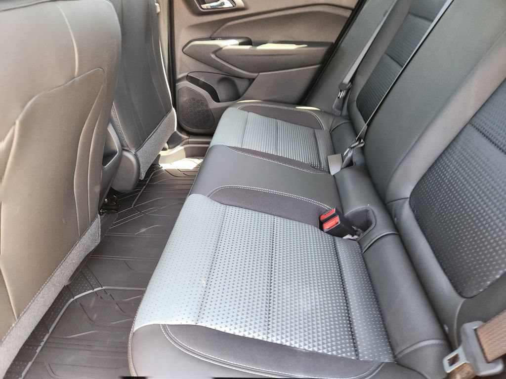New 2026 Chevrolet Trax LT w/ LT Convenience Package FWD image 19