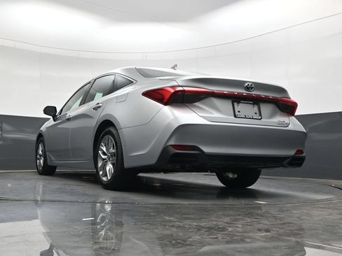 Used 2022 Toyota Avalon XLE w/ Moonroof Package FWD image 36