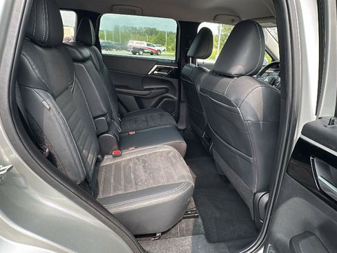 Used 2022 Mitsubishi Outlander SE image 21