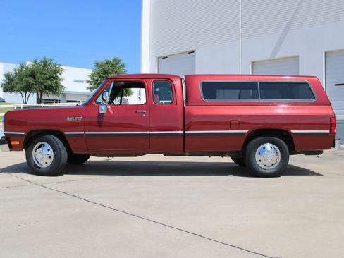 Used 1993 Dodge D/W Truck 250 RWD image 6