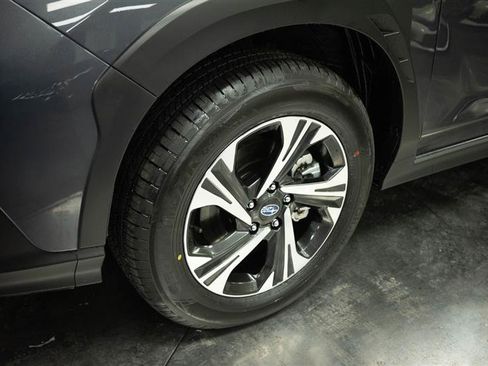 Used 2024 Subaru Crosstrek 2.0i Premium AWD/4WD image 4