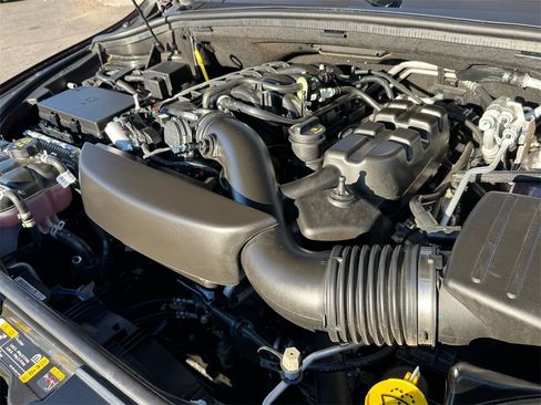 Used 2024 Dodge Durango GT image 23