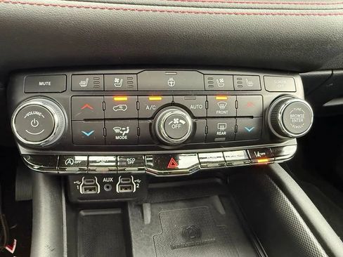 Used 2023 Dodge Durango GT AWD/4WD image 21