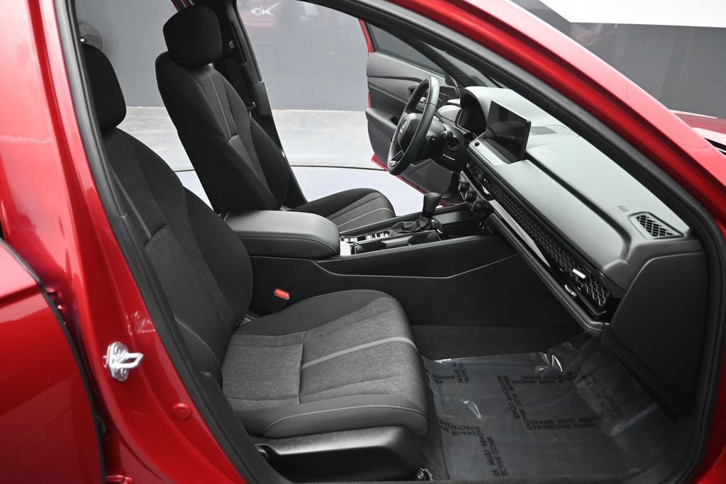 Used 2023 Honda Accord Sport image 31