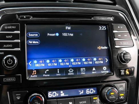 Used 2017 Nissan Maxima Platinum FWD image 37