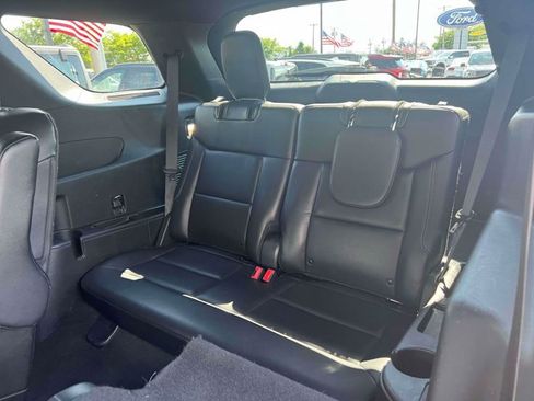 Used 2020 Ford Explorer XLT w/ Equipment Group 202A AWD/4WD image 20