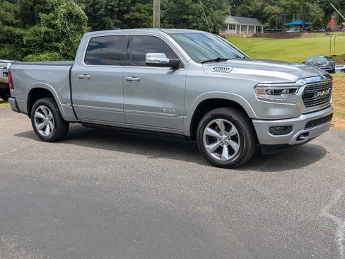 Used 2019 RAM 1500 Limited w/ Body Color Bumper Group AWD/4WD image 8