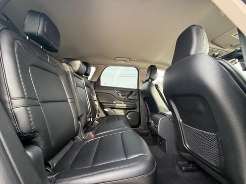 New 2025 Lincoln Corsair AWD image 5