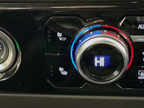 Used 2022 GMC Sierra 1500 Elevation w/ LPO, Elevation Black Package image 21