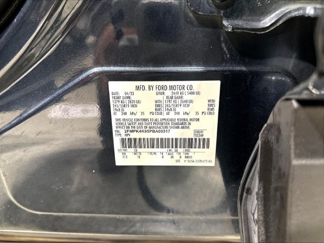 Used 2023 Ford Edge Titanium w/ Equipment Group 301A AWD/4WD image 23