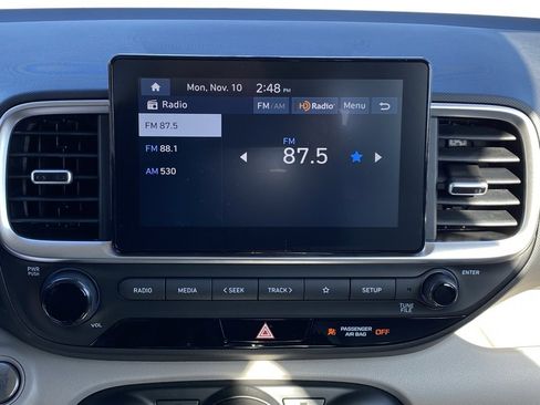 New 2025 Hyundai Venue SEL image 16