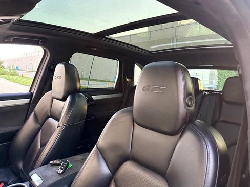 Used 2016 Porsche Cayenne GTS w/ Premium Package AWD/4WD image 9