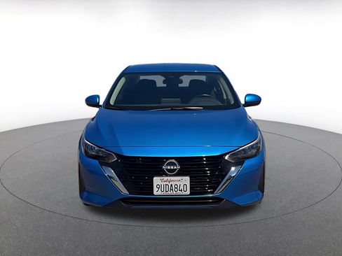 Used 2025 Nissan Sentra SV FWD image 3