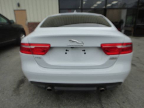 Used 2018 Jaguar XE Premium AWD/4WD image 5