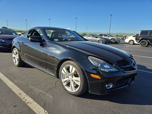 Used 2009 Mercedes-Benz SLK 350 image 4