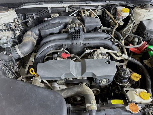 Used 2015 Subaru Outback 2.5i Limited image 39