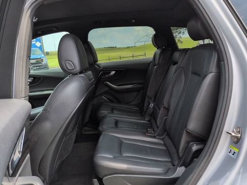 Used 2019 Audi Q7 3.0T Premium w/ Convenience Package AWD/4WD image 16