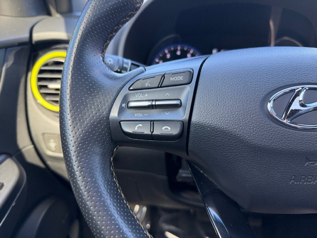 Used 2019 Hyundai Kona Ultimate AWD/4WD image 16