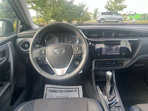 Used 2017 Toyota Corolla SE w/ Carpet Mat Package (TMS) FWD image 20