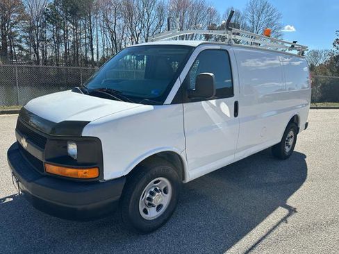Used 2012 Chevrolet Express 2500 image 29