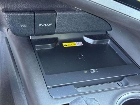 Used 2024 Toyota Camry XSE FWD image 9