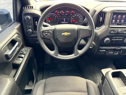 Used 2024 Chevrolet Silverado 2500 Custom w/ Custom Value Package image 21