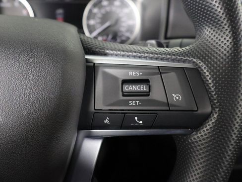 New 2025 Mitsubishi Outlander ES image 40