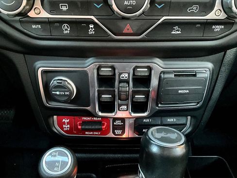 Certified 2021 Jeep Wrangler Unlimited Rubicon image 16