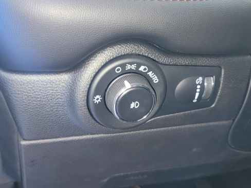 Used 2023 Dodge Durango R/T image 29