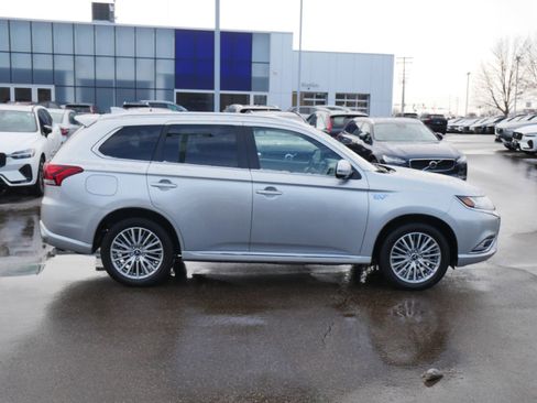 Used 2022 Mitsubishi Outlander SEL image 8