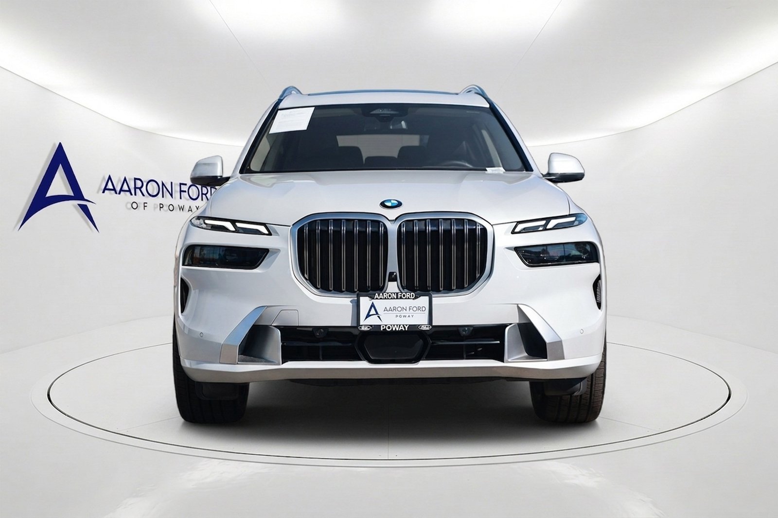 Used 2026 BMW X7 xDrive40i AWD/4WD image 2