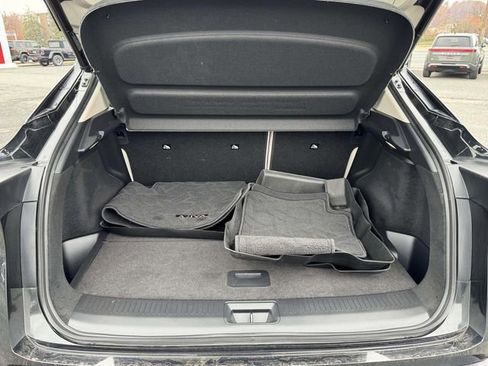 Used 2023 Nissan Ariya AWD image 13