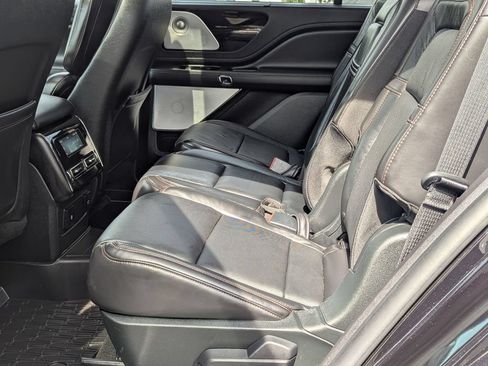 Used 2020 Lincoln Aviator Reserve w/ Equipment Group 202A AWD/4WD image 23