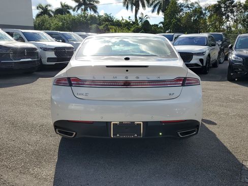 Used 2016 Lincoln MKZ w/ Equipment Group 300A Reserve image 5