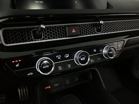 Used 2025 Honda Civic Sport image 13