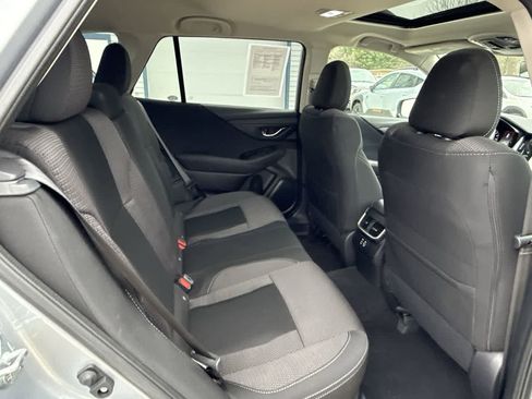 Used 2025 Subaru Outback Premium w/ Popular Package #1A image 20