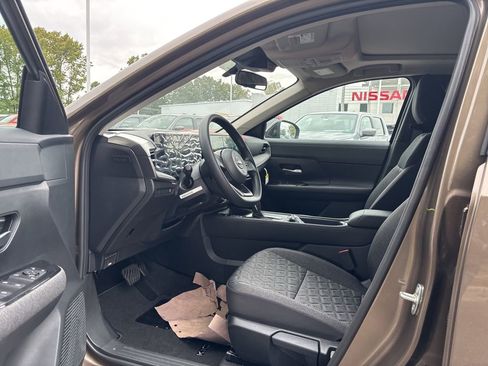 New 2026 Nissan Kicks SV w/ SV Premium Package image 14