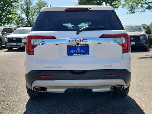 Used 2021 GMC Acadia SLT AWD/4WD image 4