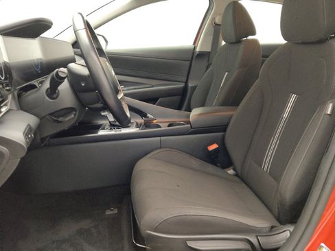 Used 2023 Hyundai Elantra SEL w/ Convenience Package FWD image 17