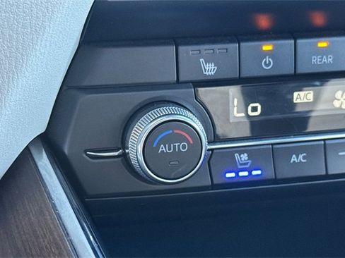 Used 2022 MAZDA CX-9 Signature image 30