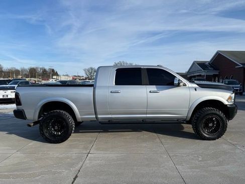 Used 2018 RAM 3500 Laramie image 17