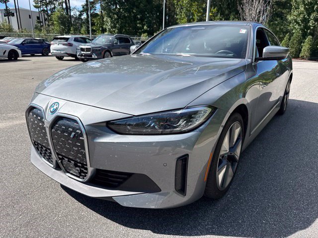 Used 2024 BMW i4 eDrive40 w/ Premium Package RWD image 9
